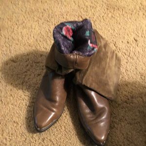 Suede boots loden green